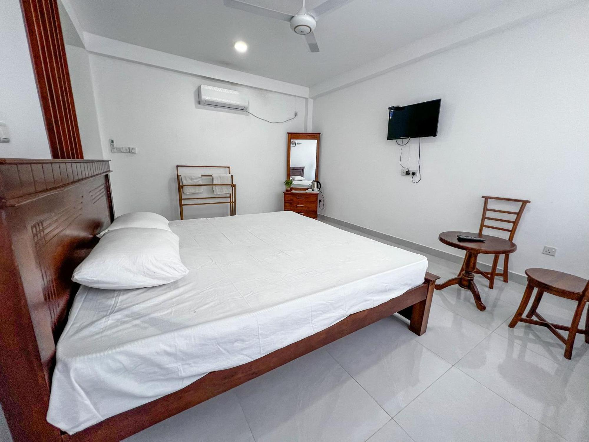 Meridian Holiday Resort Ratnapura Extérieur photo